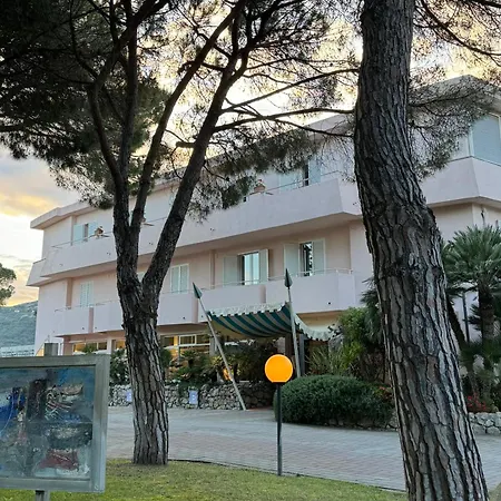 Dei Coralli 3*